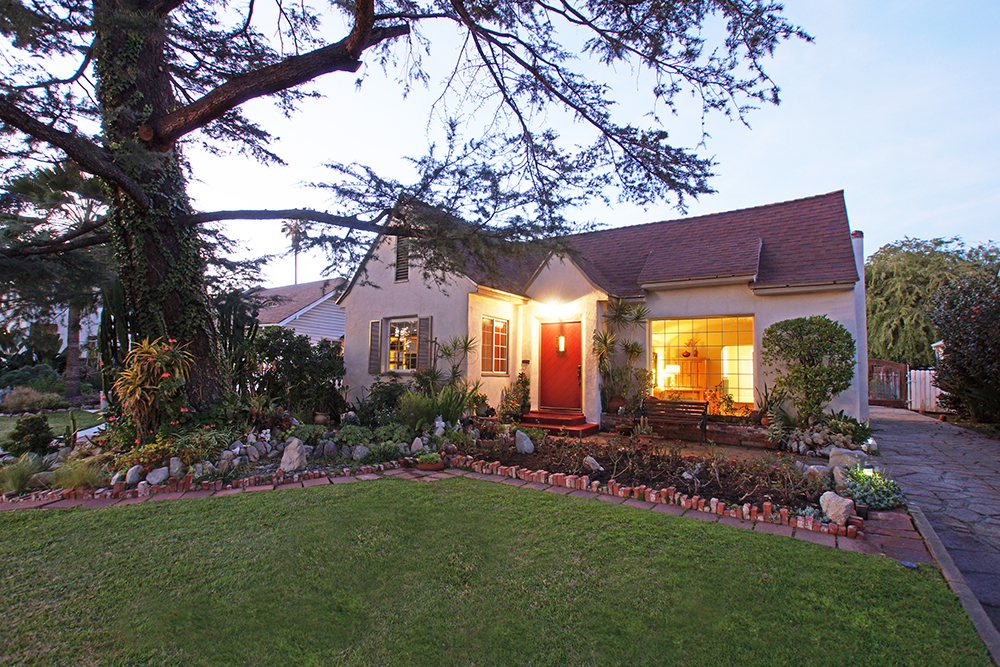 1617 e orange grove pasadena front Ramiro & Erica Rivas