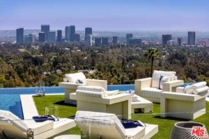 la luxury homes for sale